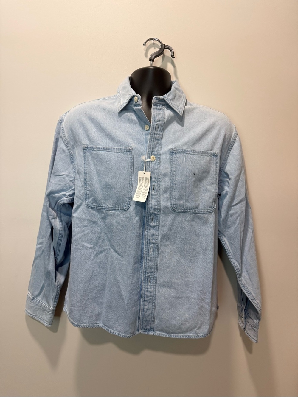 American Eagle Outfitters Light Blue Casual Button-Down Shirt